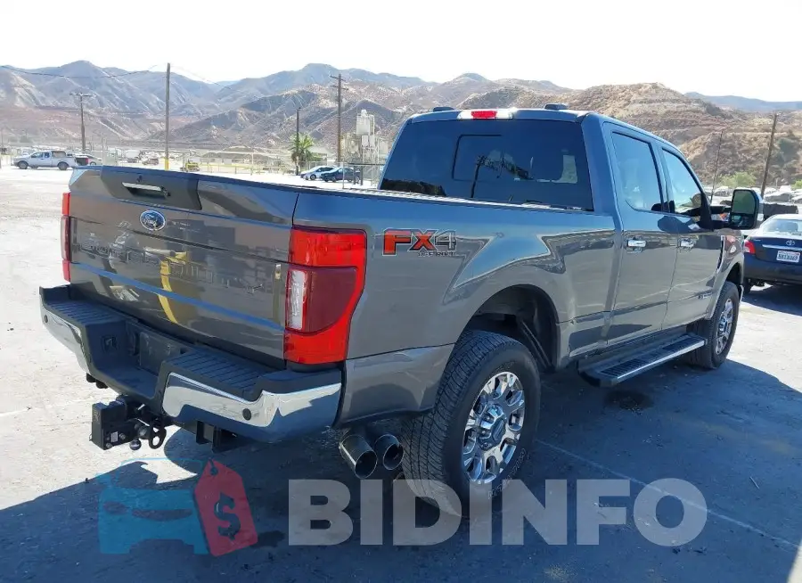 1FT8W2BTXNED49746 Photo# 4