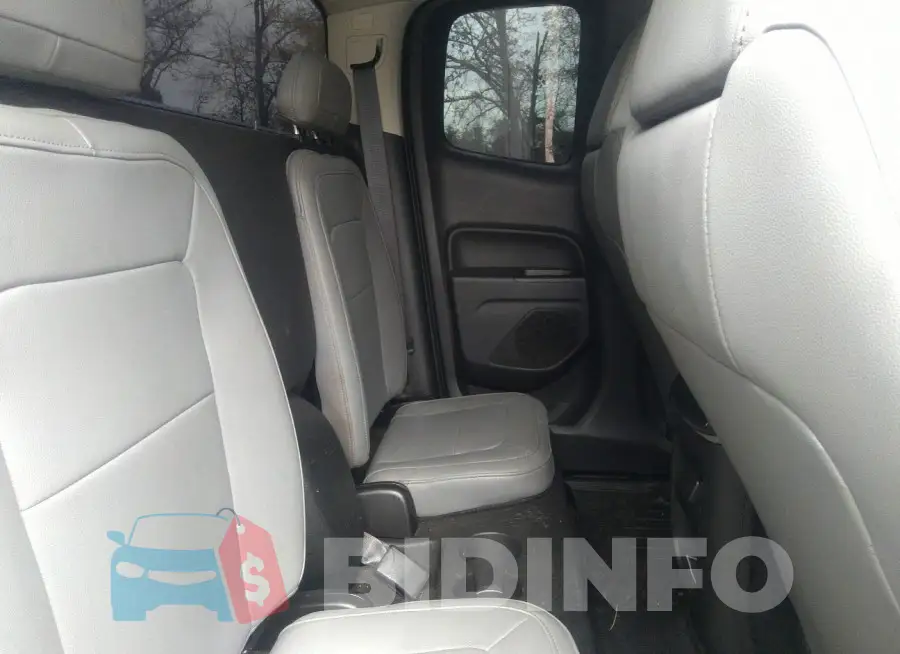 1GCHSAEA2F1233949 Photo# 8