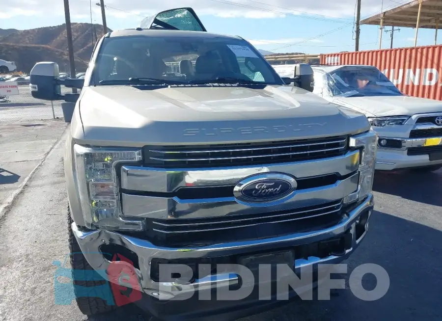 1FT7W2BT6JEB82713 Photo# 11