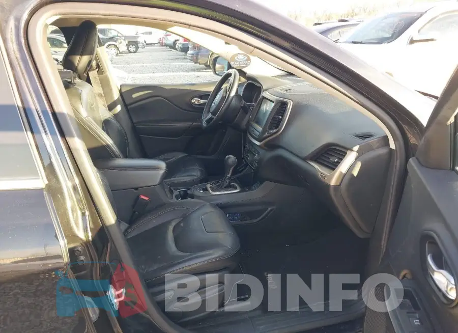 1C4PJLDB2FW781747 Photo# 5