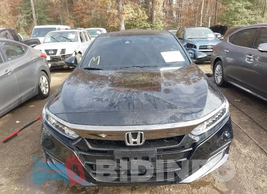 1HGCV2F33JA001698 Photo# 11