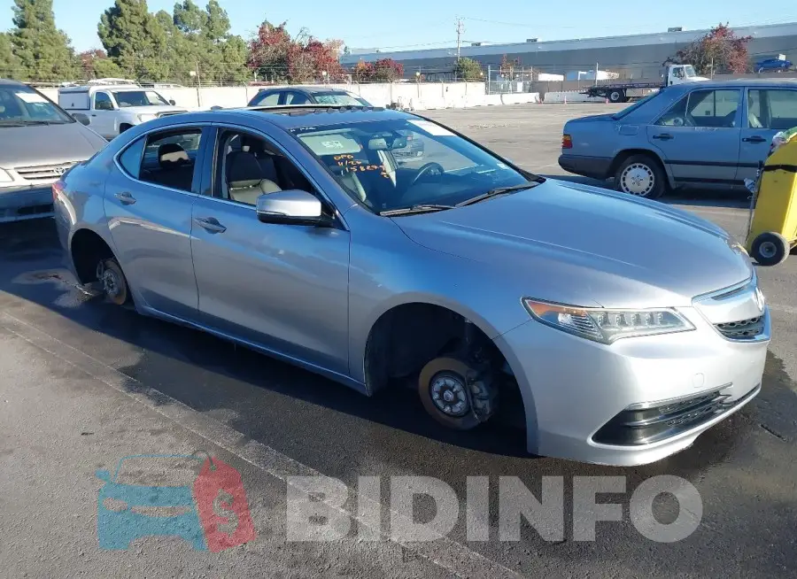 19UUB2F38FA018419 Photo# 1