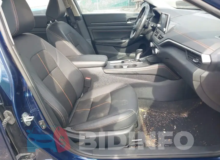 1N4BL4CV5NN401767 Photo# 5