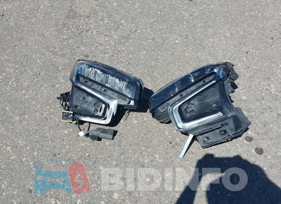 1GNSKFKD5PR135199 Photo# 12