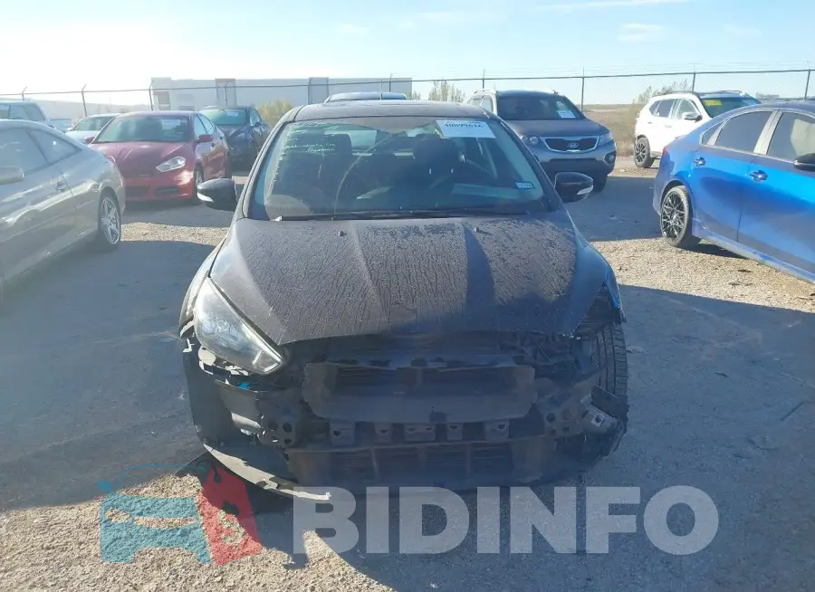 1FADP3M2XHL277488 Photo# 12
