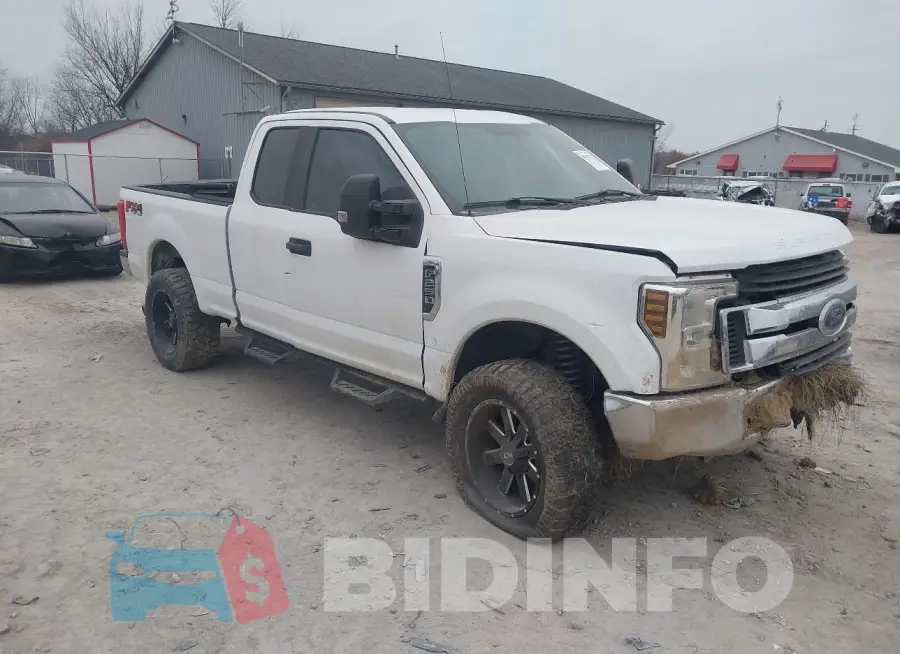1FT7X2B60HEC34418 Photo# 1