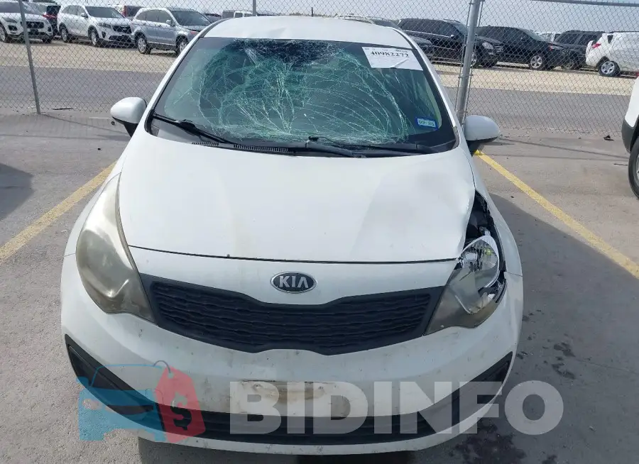 KNADM4A30F6444083 Photo# 6