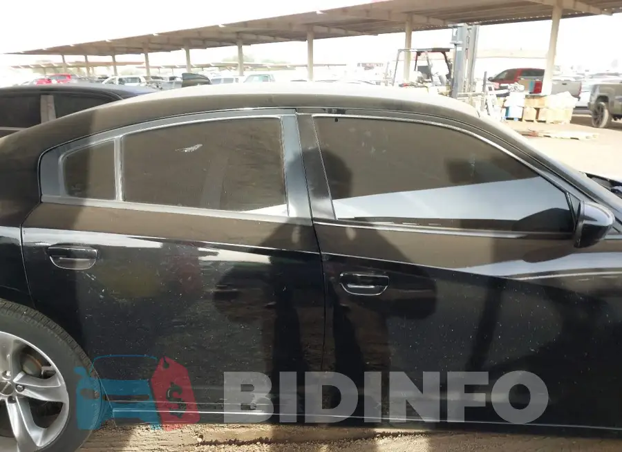 2C3CDXHG5GH215718 Photo# 13