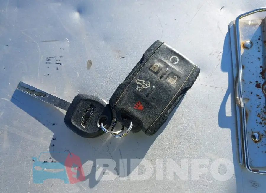 2GC4YME76N1221850 Photo# 10