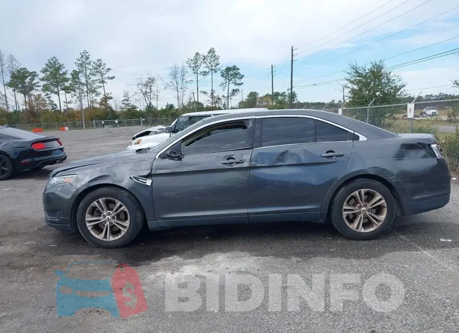 1FAHP2D87HG135835 Photo# 14