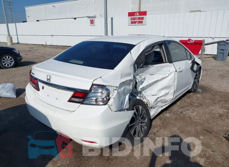 19XFB2F82FE025723 Photo# 4