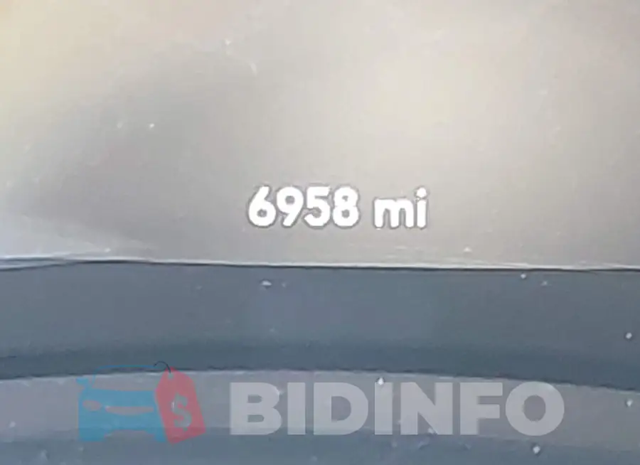 2C3CDXHG6PH683067 Photo# 14