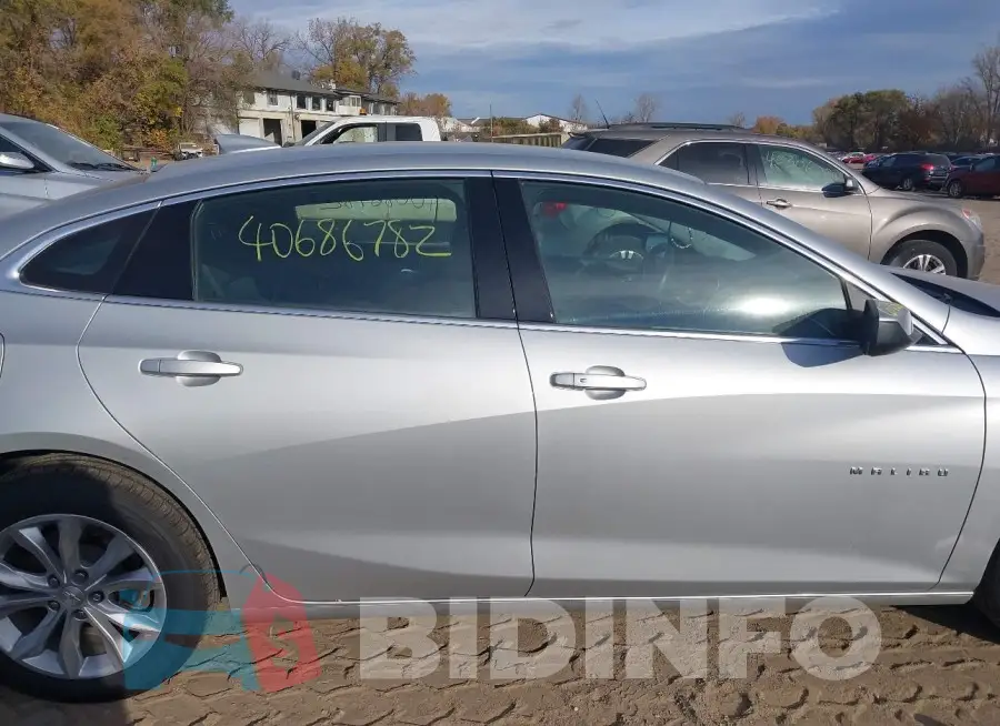1G1ZD5ST0KF138677 Photo# 13
