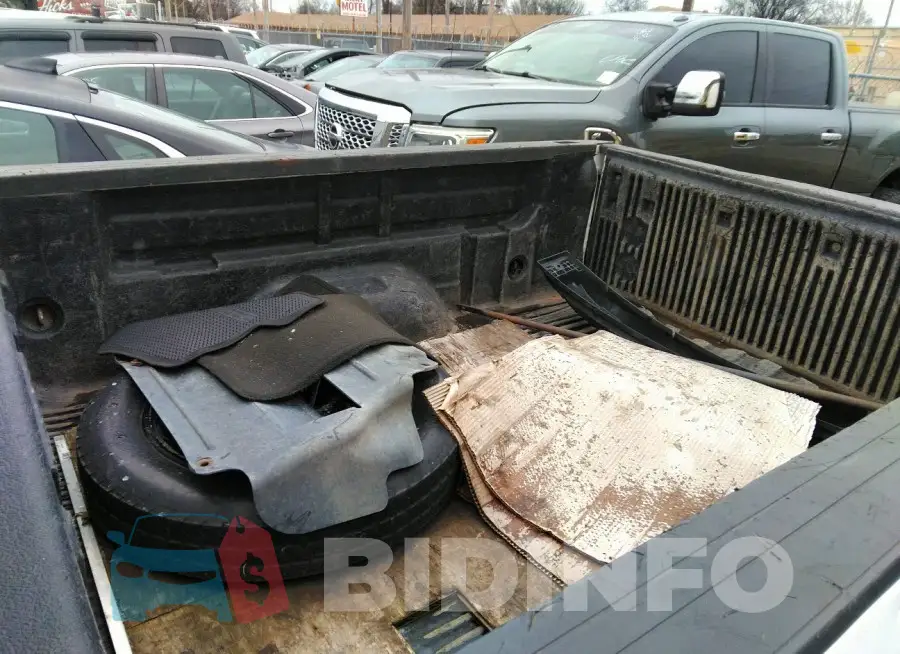 1GCHSAEA8F1152678 Photo# 12