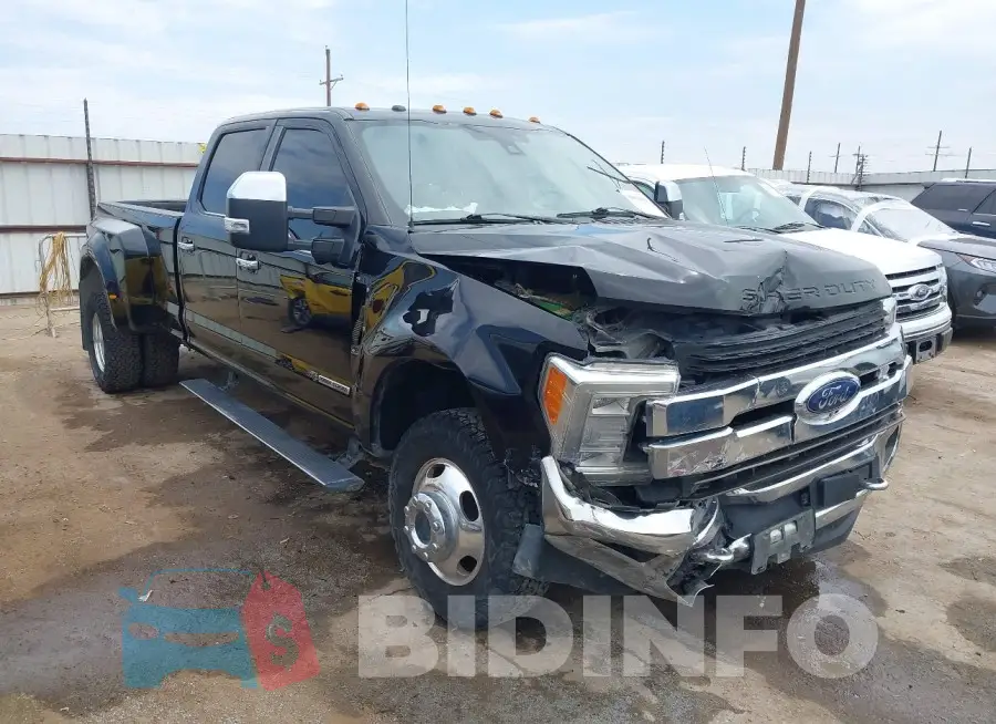 1FT8W3DT6JEB18243 Photo# 1