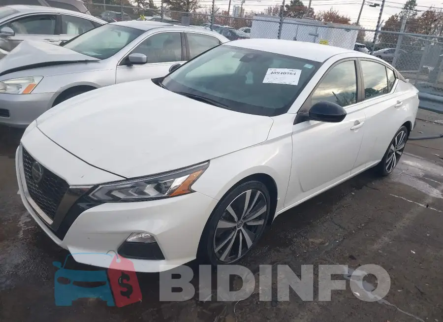 1N4BL4CV5NN360105 Photo# 2