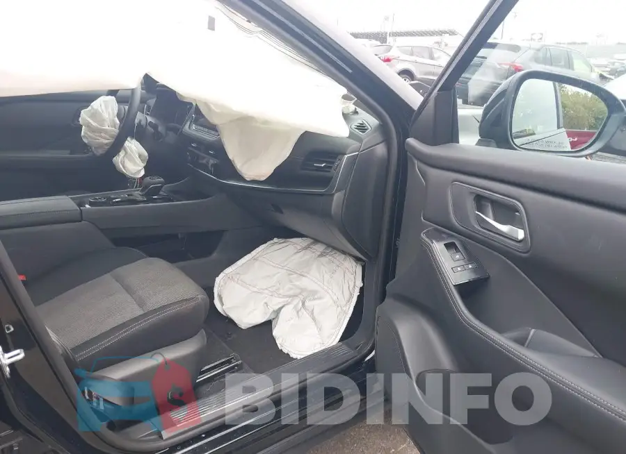 5N1BT3BB3RC755022 Photo# 5