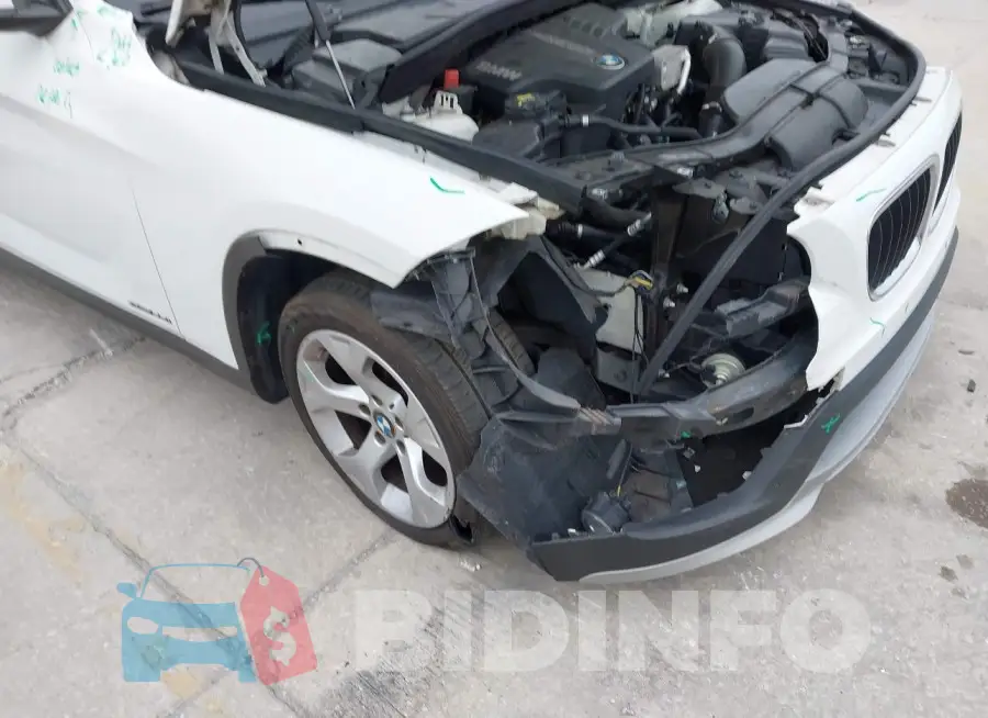 WBAVM1C58FV318433 Photo# 6