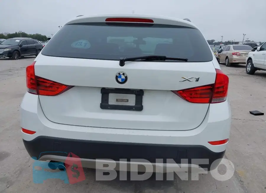 WBAVM1C58FV318433 Photo# 16