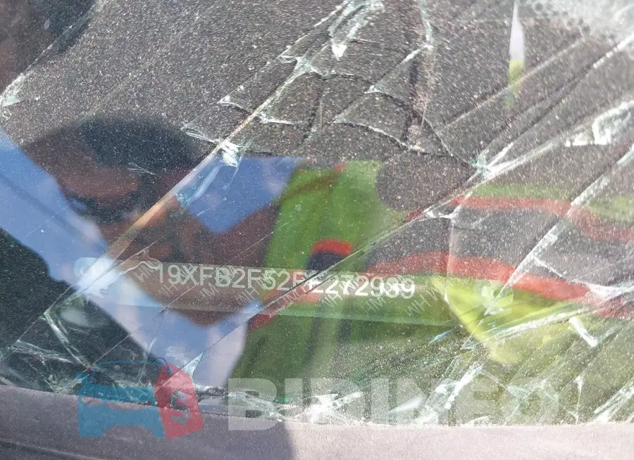 19XFB2F52FE272939 Photo# 9