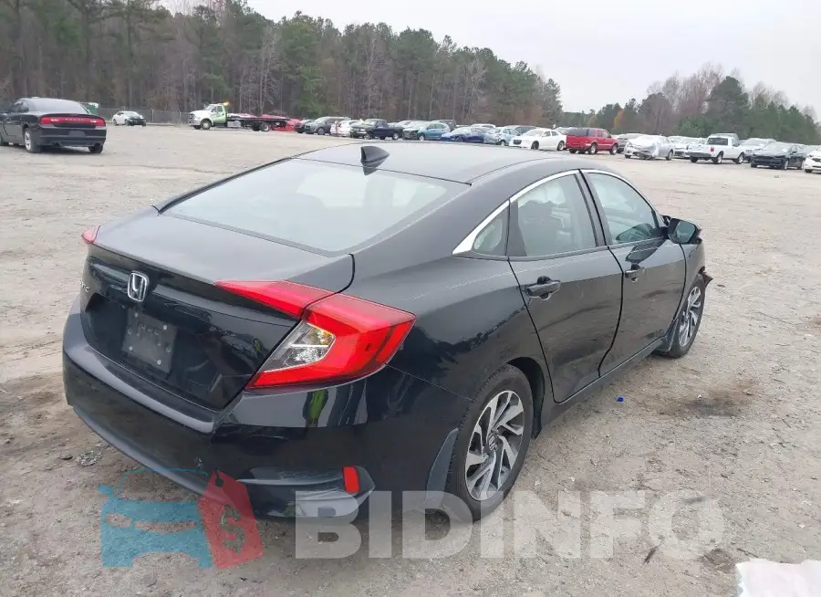 19XFC2F70HE027879 Photo# 4
