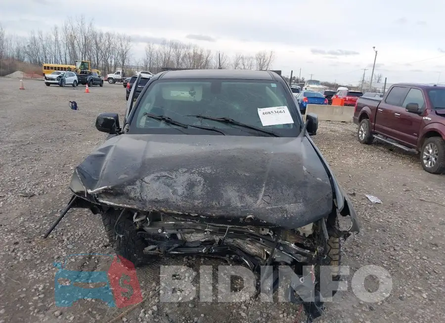 1GCHTDEN3J1145437 Photo# 12