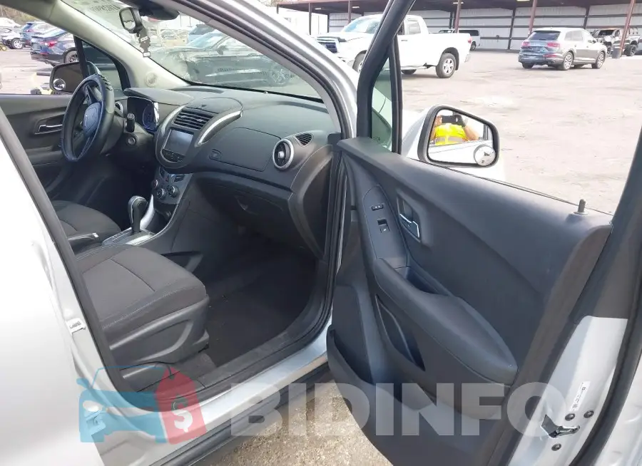 3GNCJLSB7GL280367 Photo# 5
