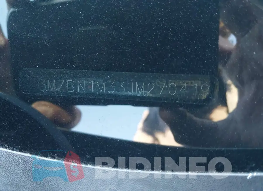 3MZBN1M33JM270419 Photo# 9