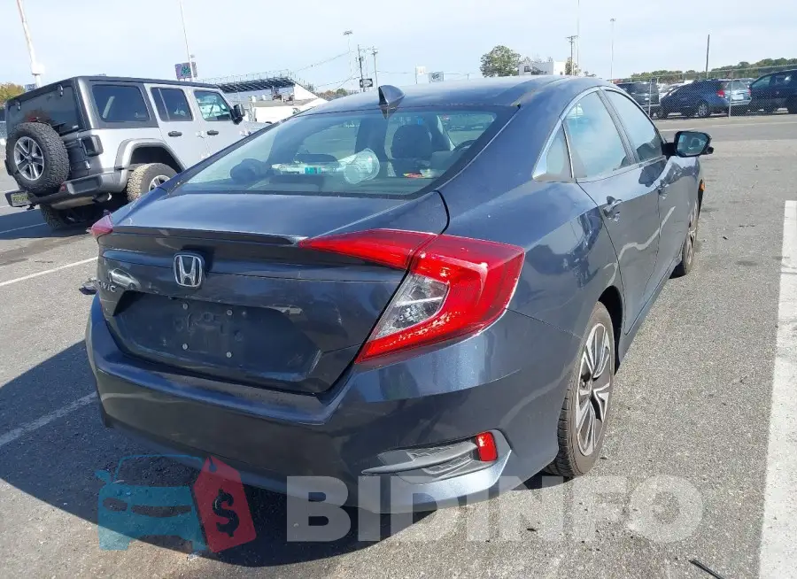 19XFC1F76GE217890 Photo# 4