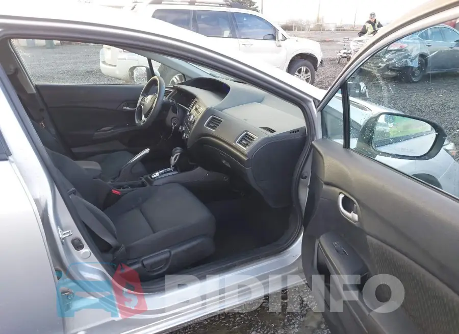 2HGFB2F53FH530973 Photo# 5