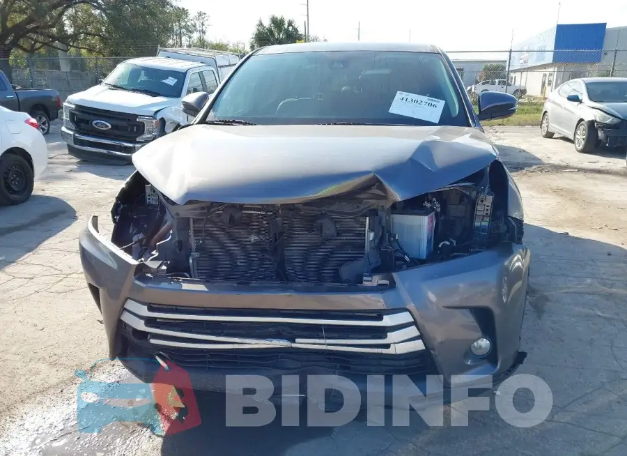 5TDZZRFH1JS278483 Photo# 6