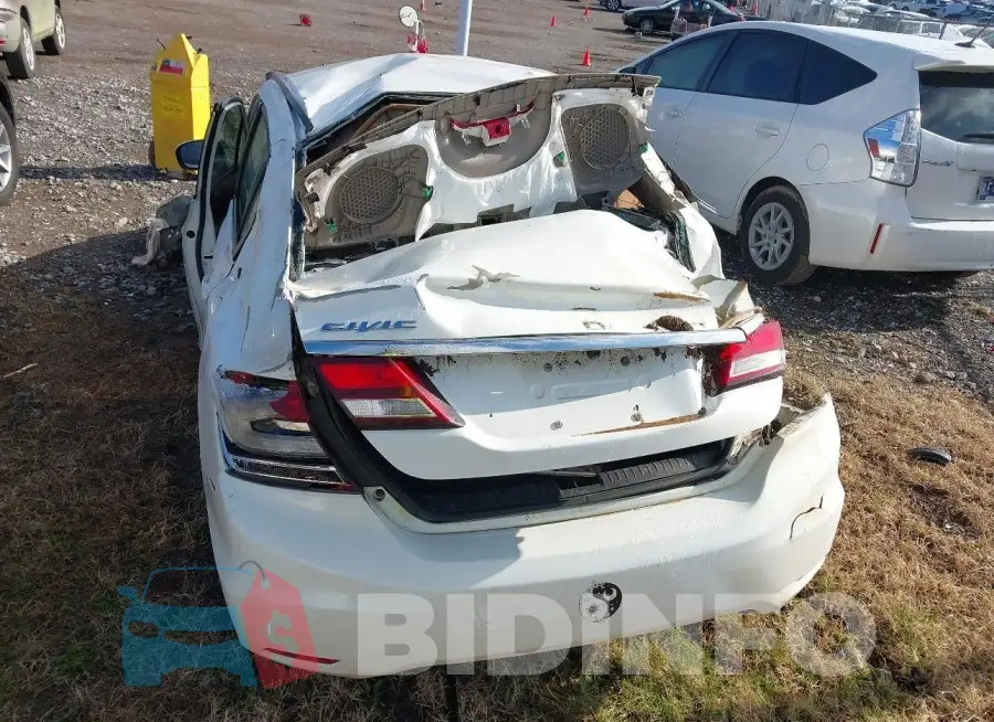 19XFB2E56FE050180 Photo# 18