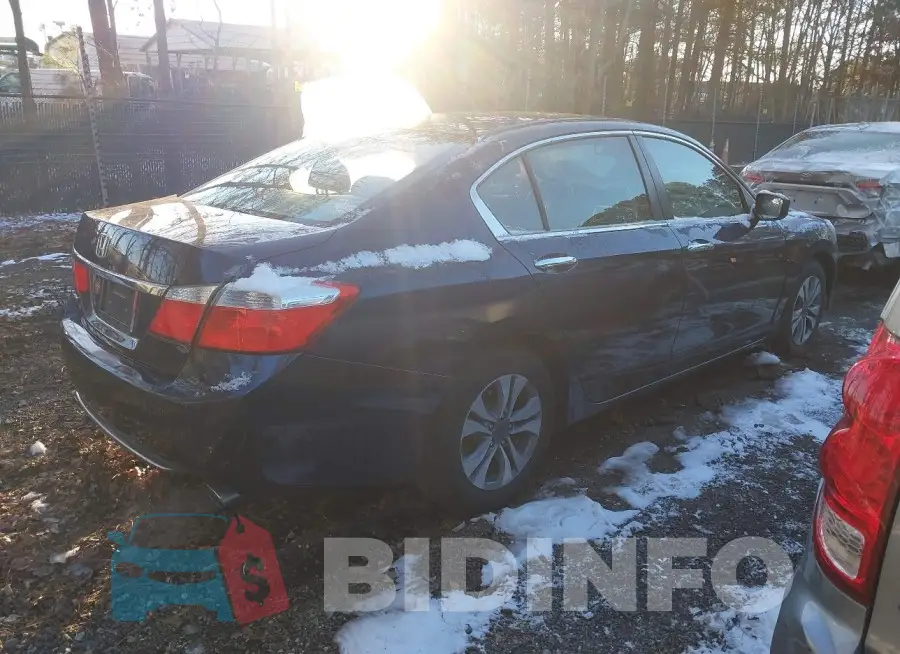 1HGCR2F38FA127714 Photo# 4