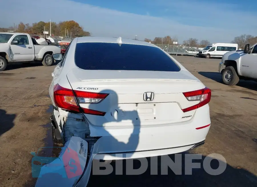 1HGCV1F30JA186495 Photo# 16