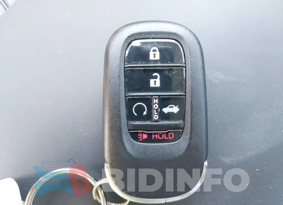 1HGCY1F30RA070572 Photo# 11
