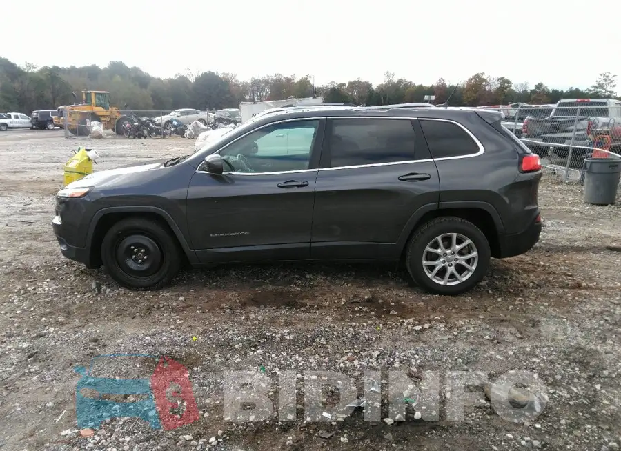 1C4PJLCB3GW158009 Photo# 14