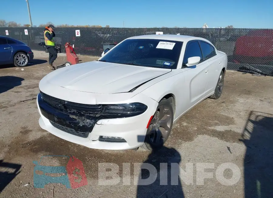 2C3CDXHG7FH886726 Photo# 2