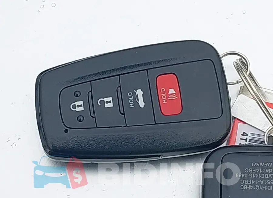 4T1C31AK5MU561556 Photo# 11