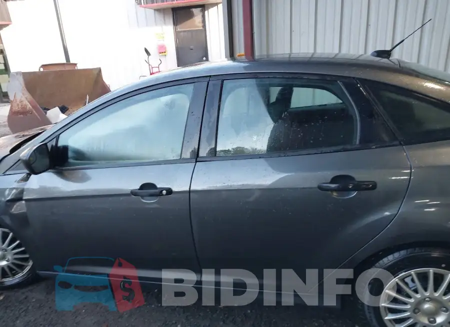 1FADP3E24FL259953 Photo# 15