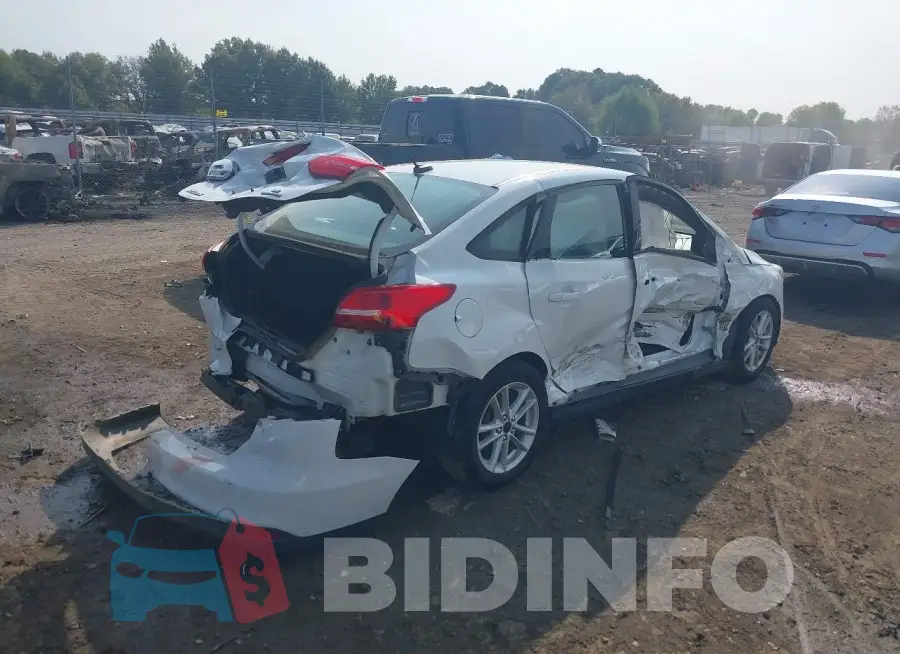 1FADP3F23GL369117 Photo# 4