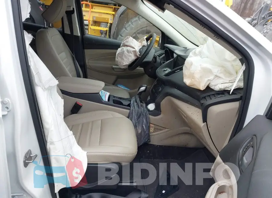 1FMCU0HD9KUB74889 Photo# 5