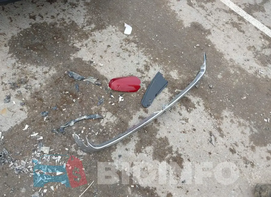 4T1BF1FK8HU778312 Photo# 12
