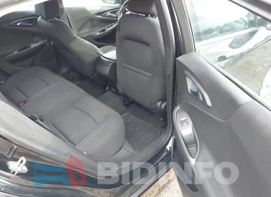 1G1ZB5ST4HF268573 Photo# 8