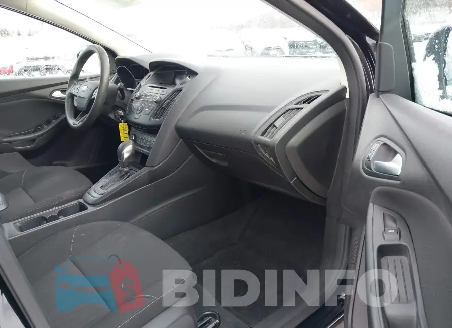 1FADP3F22HL202992 Photo# 5