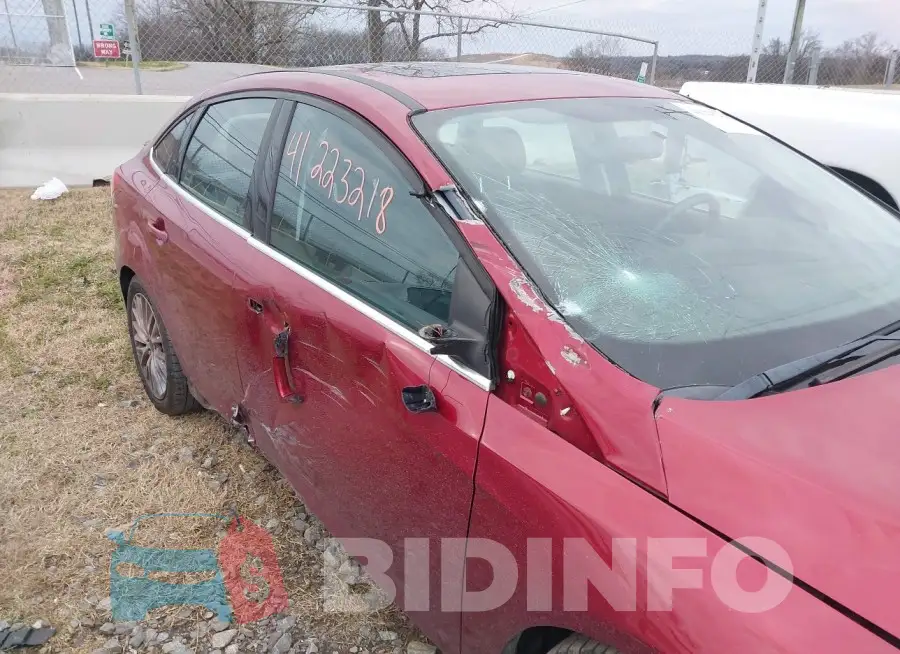 1FADP3J22GL313631 Photo# 6