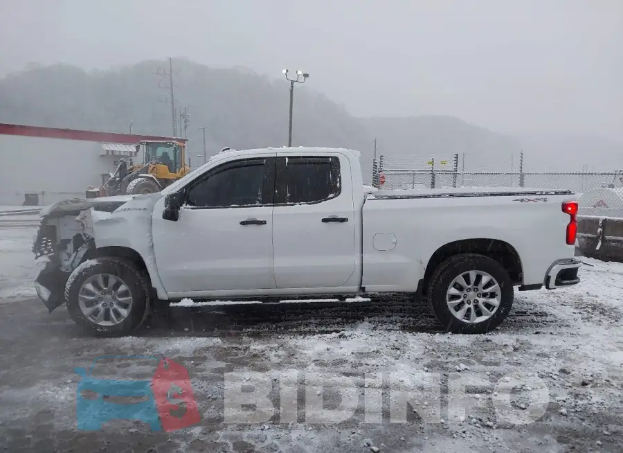 1GCRYBEF7LZ223208 Photo# 15