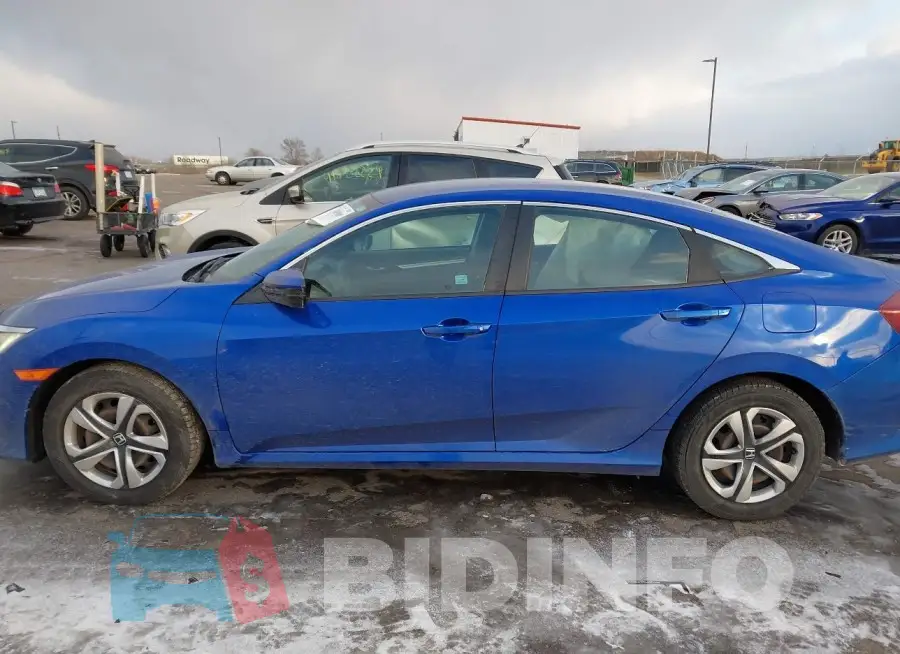 19XFC2F57HE055340 Photo# 14