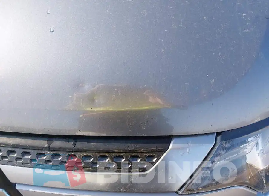 JA4AD3A33KZ045087 Photo# 6
