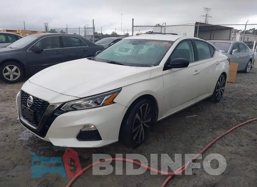 1N4BL4CV3LC241994 Photo# 2