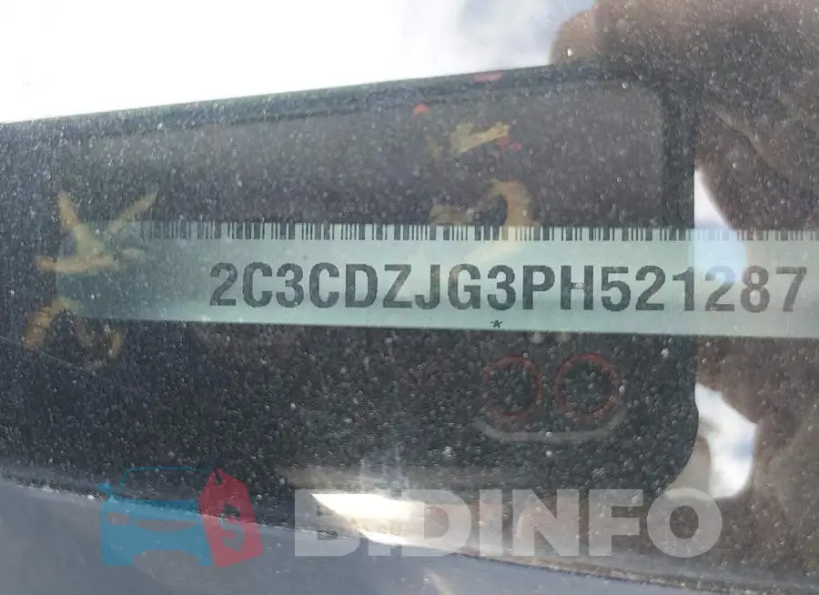 2C3CDZJG3PH521287 Photo# 9